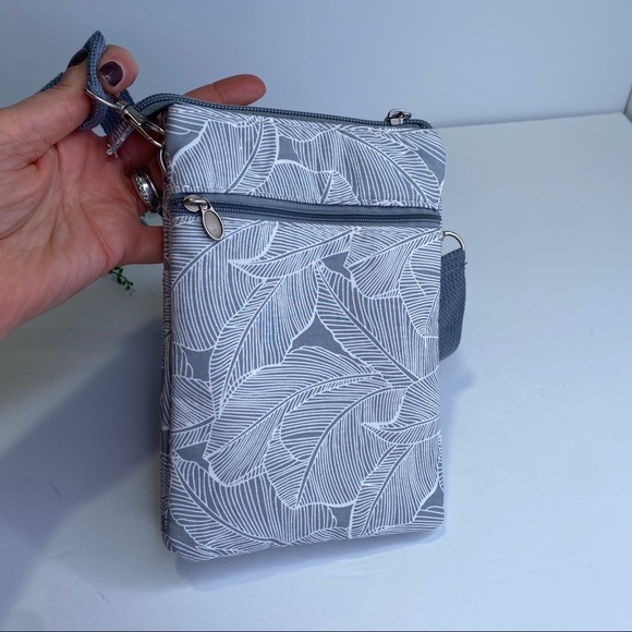 Hand.Made Grey & White Leaf Print Soft Crossbody Bag NWOT - Picture 9 of 11